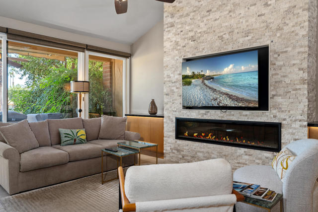 272 Tolosa Circle, Palm Desert, CA 92260