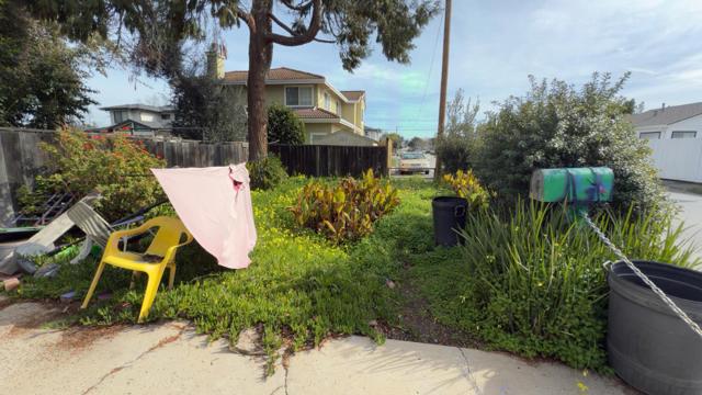 909 Elizabeth Way, Sunnyvale CA: https://media.crmls.org/mediaz/0e63c68c-8202-4217-8755-d438c1ac8e58.jpg