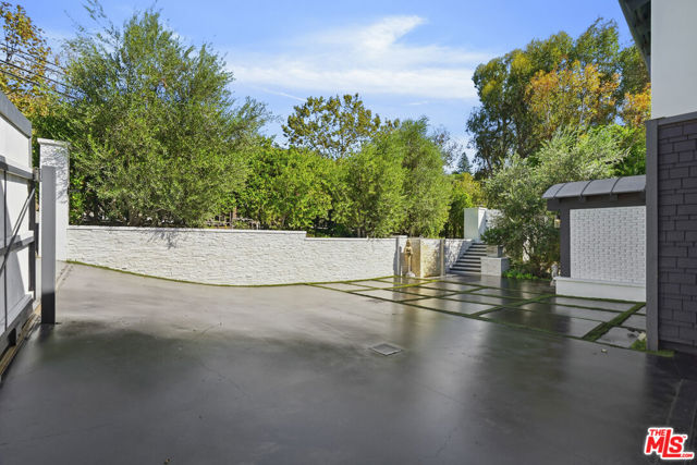 Drew Fenton | 3631 SERRA Road Malibu CA | MLS: 7403357 Drew Fenton | 3631 SERRA Road Malibu CA | MLS: 7403357