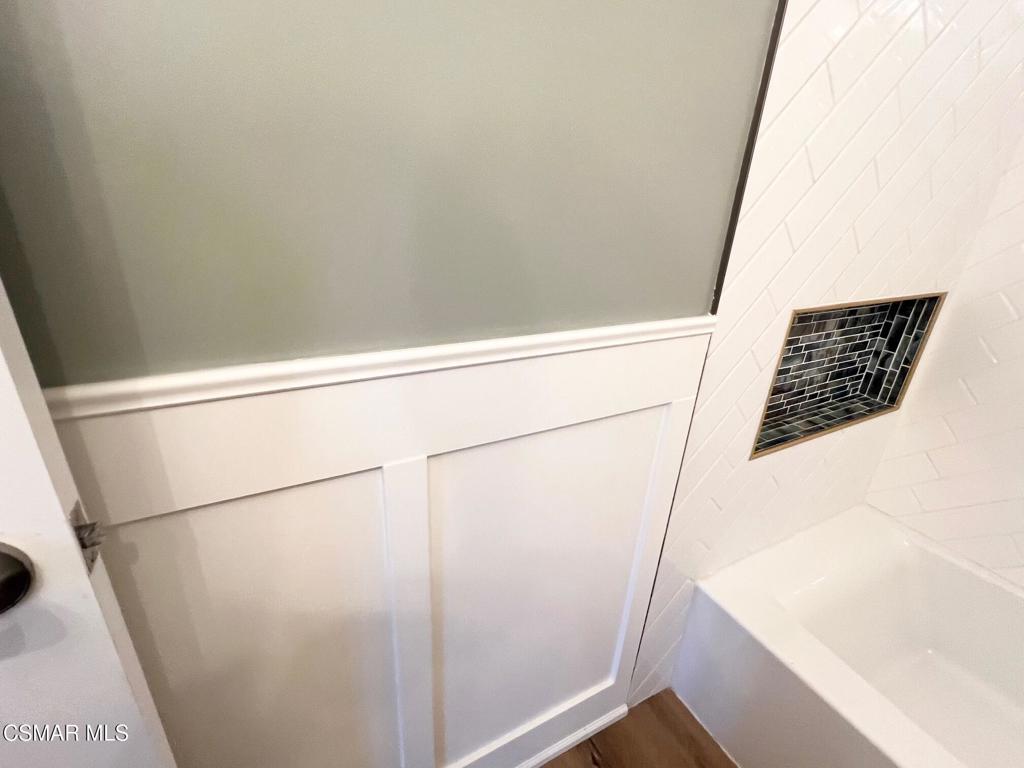 https://media.crmls.org/mediaz/0e656b9f-6dd0-4793-bb1c-0c7d998a0fa9.jpg?preset=X-Large