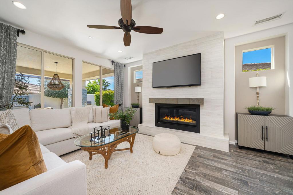 51234 Longmeadow Street