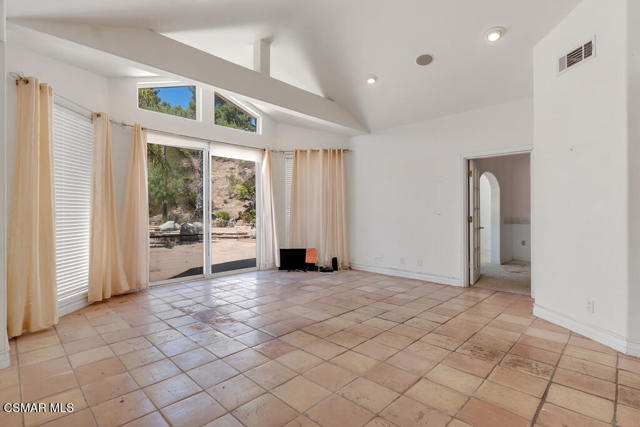 11923 Barranca Rd-HsHProd-40