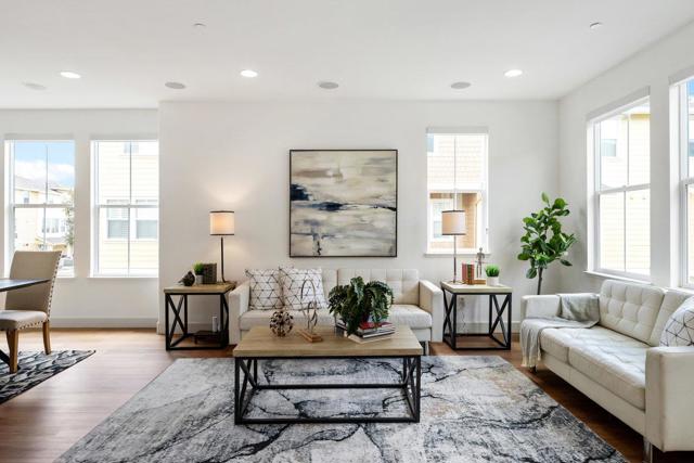 201 Keech Drive,  CA: https://media.crmls.org/mediaz/0e667dce-10c6-43e2-86cf-45360610d40a.jpg