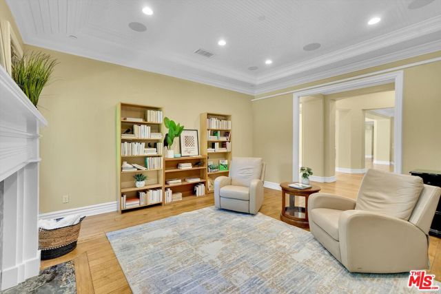 29734 Mulholland Highway, Agoura Hills CA: https://media.crmls.org/mediaz/0e66b942-9bae-4e19-8f15-4ee239dfae32.jpg