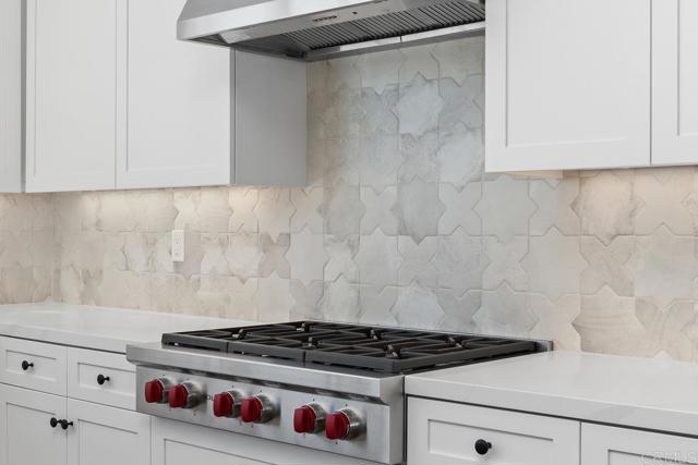 Detail Gallery Image 5 of 42 For 1211 Stonemark Place, Vista,  CA 92081 - 5 Beds | 4/1 Baths