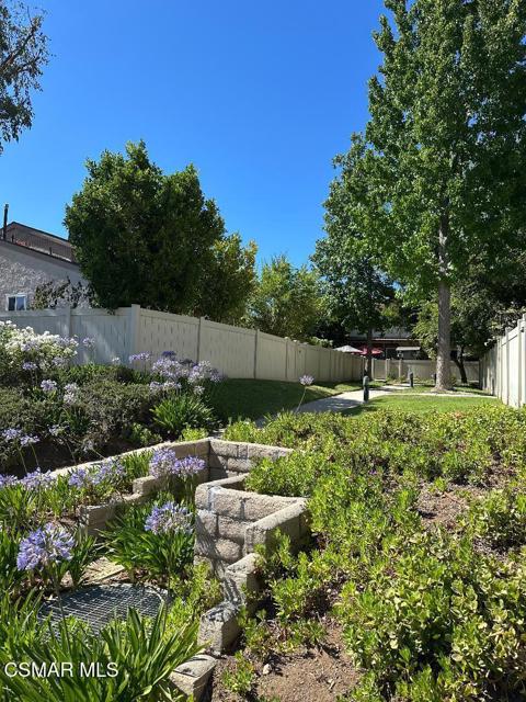 1283 Ramona Drive, Newbury Park CA: https://media.crmls.org/mediaz/0e676e3f-cb38-494b-9dd0-94ea630d2f36.jpg