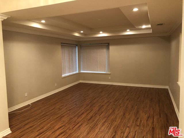 10723 Ridge Canyon Road, Rancho Cucamonga CA: https://media.crmls.org/mediaz/0e67a147-b8a8-463b-8c9c-2632d3370954.jpg