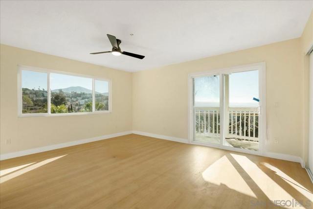 9559 Chestnut St, Spring Valley CA: https://media.crmls.org/mediaz/0e67f942-8a74-4876-94a9-c45abb2cd867.jpg