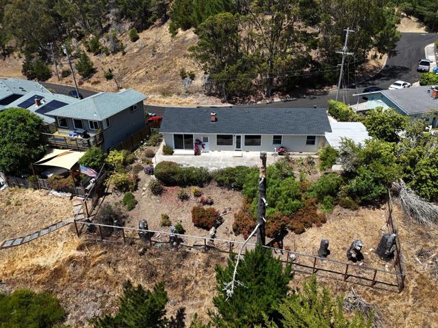 928 Corona Drive, Pacifica CA: https://media.crmls.org/mediaz/0e68197f-65a4-48c1-acc4-39ebf5bc1ce2.jpg