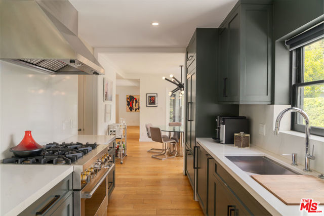 7640 Woodrow Wilson Drive, Los Angeles CA: https://media.crmls.org/mediaz/0e685125-f369-4672-a7ee-7be0d19935f1.jpg