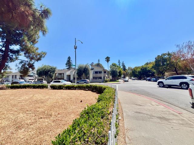 3814 Seven Trees Boulevard, San Jose CA: https://media.crmls.org/mediaz/0e688897-8131-4218-a3b3-9242bd0281ed.jpg