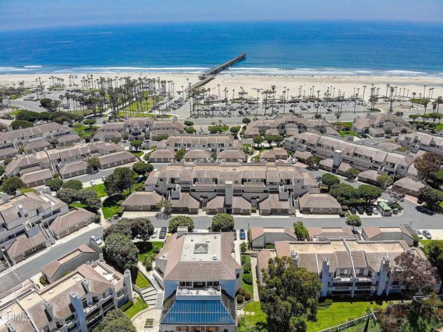 728 Island View Circle, Port Hueneme CA: https://media.crmls.org/mediaz/0e68e4bd-335c-42bc-949d-0eb243bc9092.jpg
