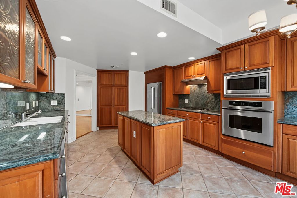MLS #26855615 image #22