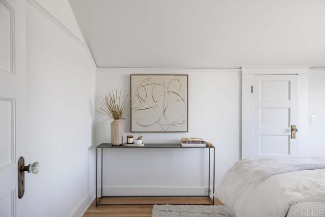 4171 Ibis St, Mission Hills (San Diego) CA: https://media.crmls.org/mediaz/0e69c31a-4c8d-4c77-8b15-f1aa20f1b3db.jpg
