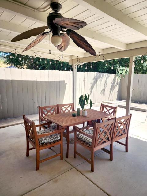 9477 Ronnie Ct, Santee CA: https://media.crmls.org/mediaz/0e6a356a-7703-4bb6-abd3-c134d93a8e8d.jpg