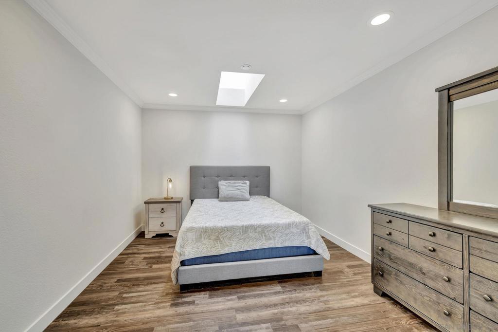 MLS #250037571SD image #18