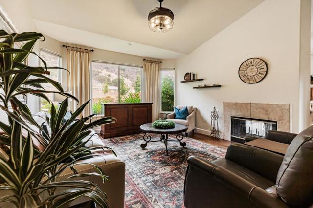 44737 Sun Valley Drive, King City CA: https://media.crmls.org/mediaz/0e6cbab7-b7e7-4474-a031-4b7434df3932.jpg