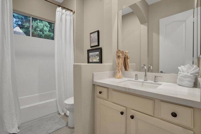 Image 15 of 36 For 80705 Apricot Lane