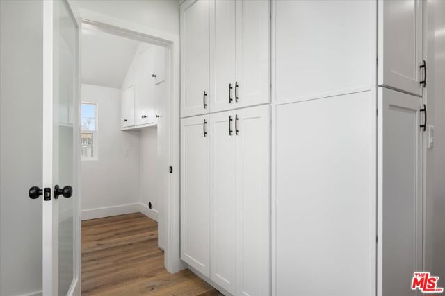 7045 Varna Avenue, North Hollywood CA: https://media.crmls.org/mediaz/0e6dabb1-3566-4059-a19e-2976040fdf59.jpg