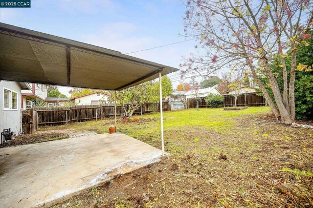 328 Norman Ave, Concord CA: https://media.crmls.org/mediaz/0e6dfd8a-8cf9-4b61-b345-39e4d3e29423.jpg