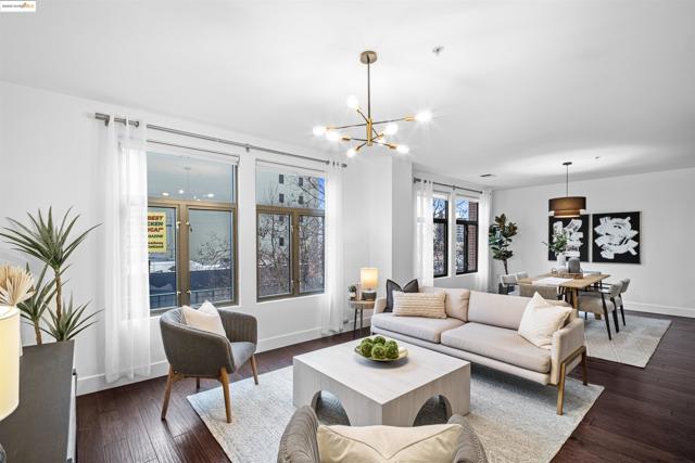 438 W Grand Ave, Oakland CA: https://media.crmls.org/mediaz/0e6e17dd-91c8-4118-8e30-ed058ed8d08a.jpg