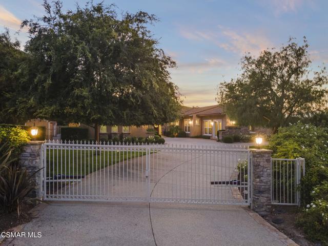 4988 Read Road, Moorpark CA: https://media.crmls.org/mediaz/0e6f9286-0ecc-44db-8a66-b73ea2ed3975.jpg