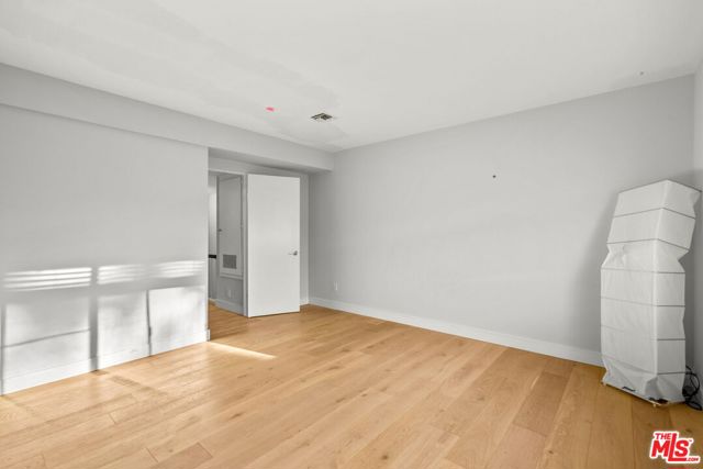 4771 La Villa Marina, Marina del Rey CA: https://media.crmls.org/mediaz/0e6fa5bf-2c98-4ac4-9647-1eae0c7a4502.jpg