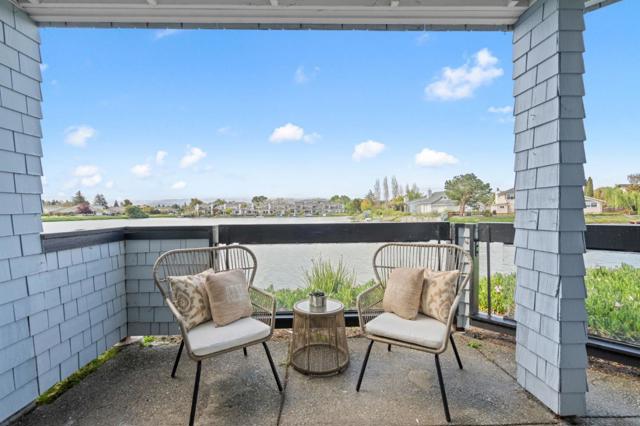 62 Eddystone Court, Redwood City CA: https://media.crmls.org/mediaz/0e709694-771d-4cb1-8017-ee38fc377319.jpg