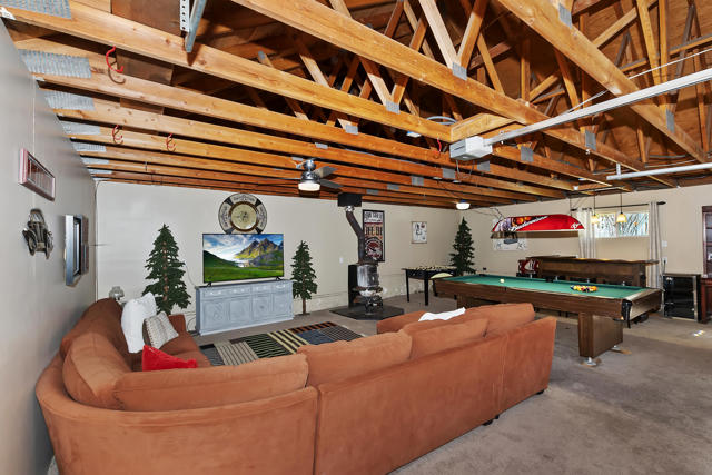 40138 Hillcrest Drive, Big Bear, CA 92315