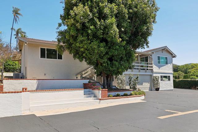 Detail Gallery Image 37 of 69 For 1917 Friendly Dr, Vista,  CA 92084 - 4 Beds | 3 Baths