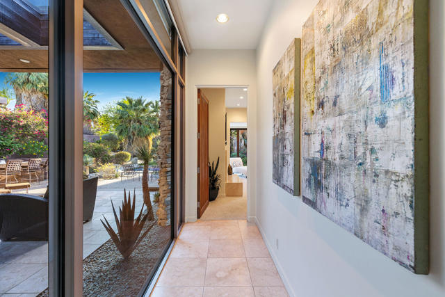 1134 Lake Vista, Palm Desert CA: https://media.crmls.org/mediaz/0e732d1a-42fc-4d1b-a138-835a3dc1d220.jpg