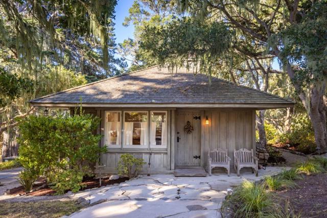 72 Fern Canyon Road, Carmel CA: https://media.crmls.org/mediaz/0e741666-e544-45b1-b176-44b13e0e27eb.jpg