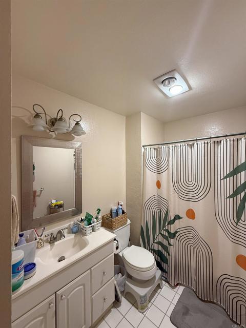 Detail Gallery Image 4 of 10 For 7982 Mission Center Ct #H,  San Diego,  CA 92108 - 2 Beds | 1/1 Baths