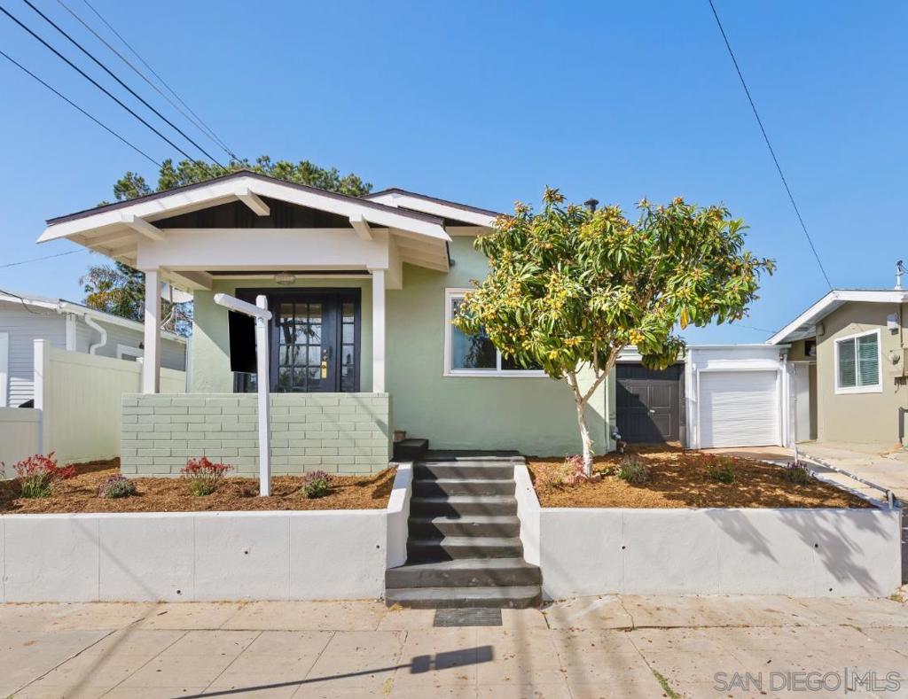 3072 Myrtle Ave
