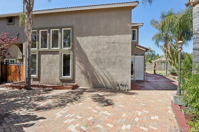 25 Villa Roma, Lake Elsinore CA: https://media.crmls.org/mediaz/0e77d7ee-e218-4ba1-8d68-82d58a83bf0b.jpg
