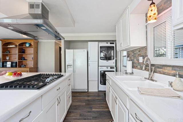 1120 E Mission Road # 9, Fallbrook, California 92028, 2 Bedrooms Bedrooms, ,1 BathroomBathrooms,Manufactured In Park,For Sale,1120 E Mission Road # 9,CRNDP2410594