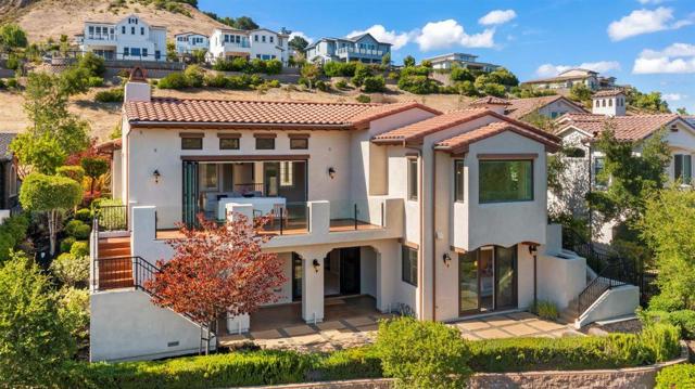 21 Bigleaf Road, Orinda CA: https://media.crmls.org/mediaz/0e789d56-7a99-4884-a9e1-55d60c0ed19e.jpg
