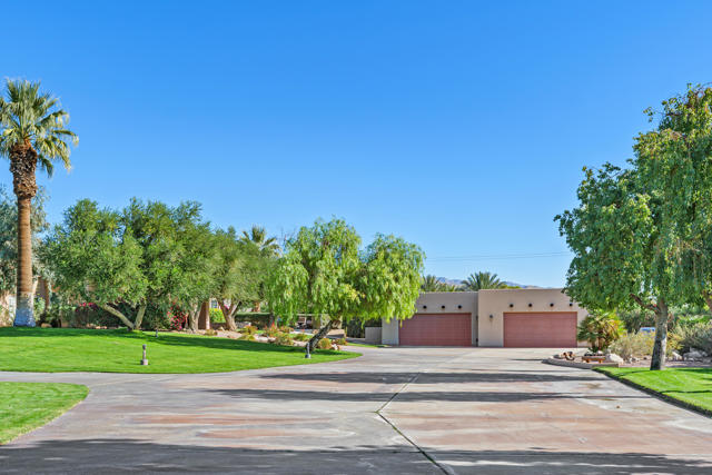 36706 Dune Palms Road, Indio CA: https://media.crmls.org/mediaz/0e78d3d0-4cdb-4f3d-9d63-c88213bf0965.jpg