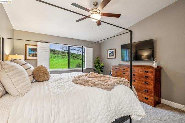 2090 Shady Creek Pl., Danville CA: https://media.crmls.org/mediaz/0e79a357-0147-4395-9845-281b33e70e29.jpg