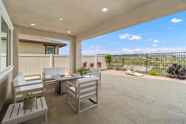 32082 Sedge Way, Temecula CA: https://media.crmls.org/mediaz/0e7a0294-613a-459a-bccd-a7d02fd2fe6b.jpg