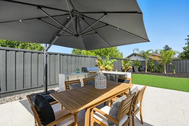 2924 Vivian Lane, San Jose CA: https://media.crmls.org/mediaz/0e7b3eb0-6765-4177-8665-3c4cf3353639.jpg