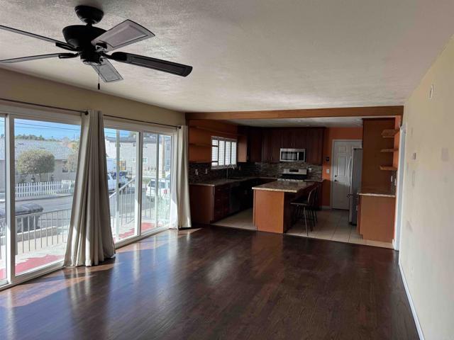 4606 Ocean View Boulevard, San Diego CA: https://media.crmls.org/mediaz/0e7c594a-1c7e-4786-99bf-7e2ef18c67d4.jpg