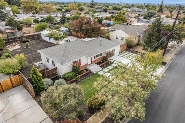 3972 Pepper Tree Lane, San Jose CA: https://media.crmls.org/mediaz/0e7d9001-99c4-423f-9dc4-d875d117ebd0.jpg