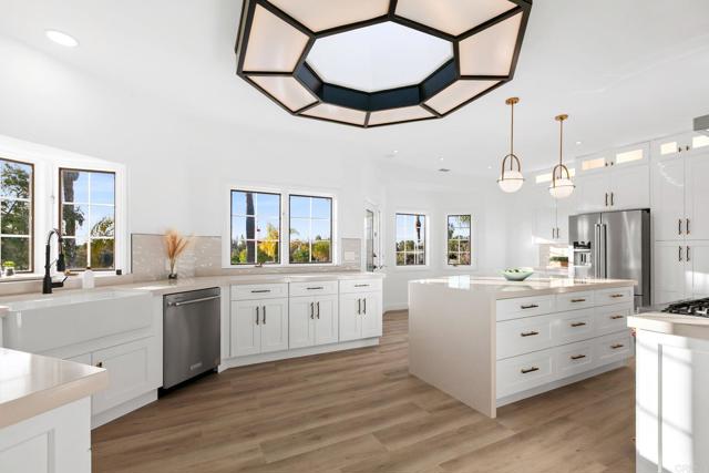 Detail Gallery Image 24 of 68 For 1248 via Christina, Vista,  CA 92084 - 4 Beds | 3 Baths