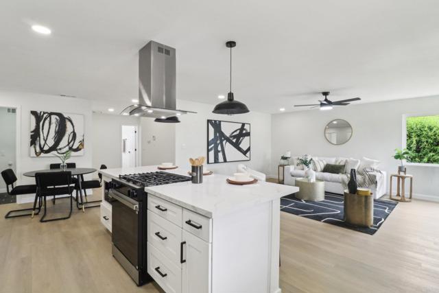 3243 Carolyn Circle, Oceanside CA: https://media.crmls.org/mediaz/0e803c55-01db-4182-b27e-046c3abb000a.jpg