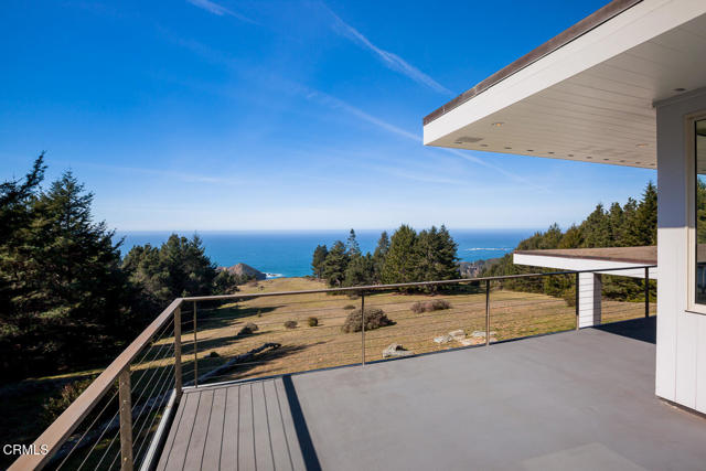 43850 Buckhorn Cove E Road, Little River CA: https://media.crmls.org/mediaz/0e80f3a5-0c74-4c8c-a316-36f1f8c8ecec.jpg