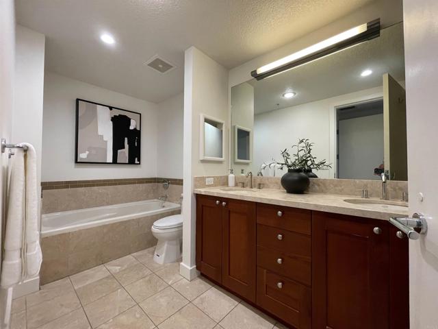 Detail Gallery Image 14 of 26 For 1199 Pacific Hwy #2501,  San Diego,  CA 92101 - 2 Beds | 2 Baths