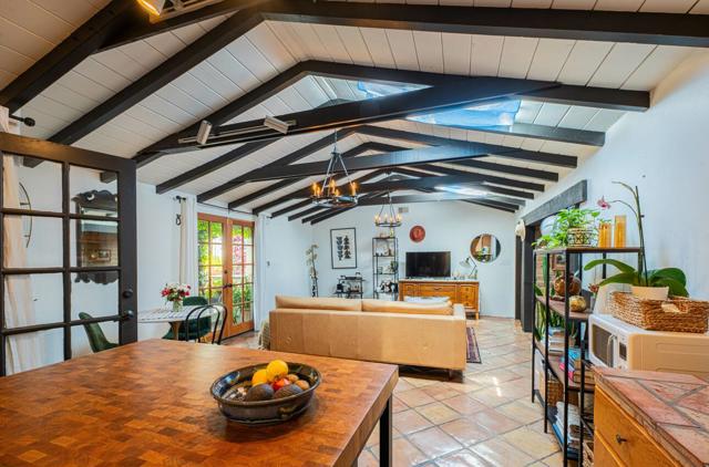 1 Santa Lucia Avenue, Salinas CA: https://media.crmls.org/mediaz/0e81650a-0b69-48a4-bdc3-56de8e0e3b65.jpg