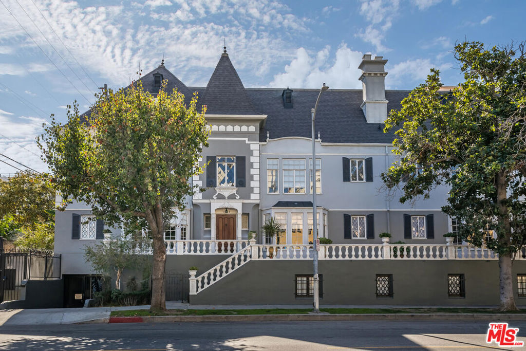 3348 James M Wood Boulevard #10