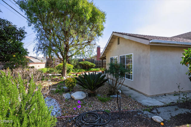 Detail Gallery Image 12 of 18 For 1251 Gardenia St, Oxnard,  CA 93036 - 3 Beds | 2 Baths